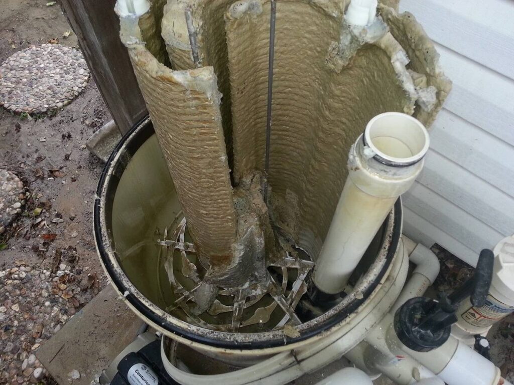 Seasonal Pool Filter Cleaning