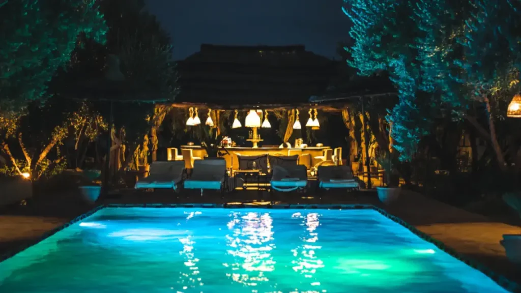 pool-lighting